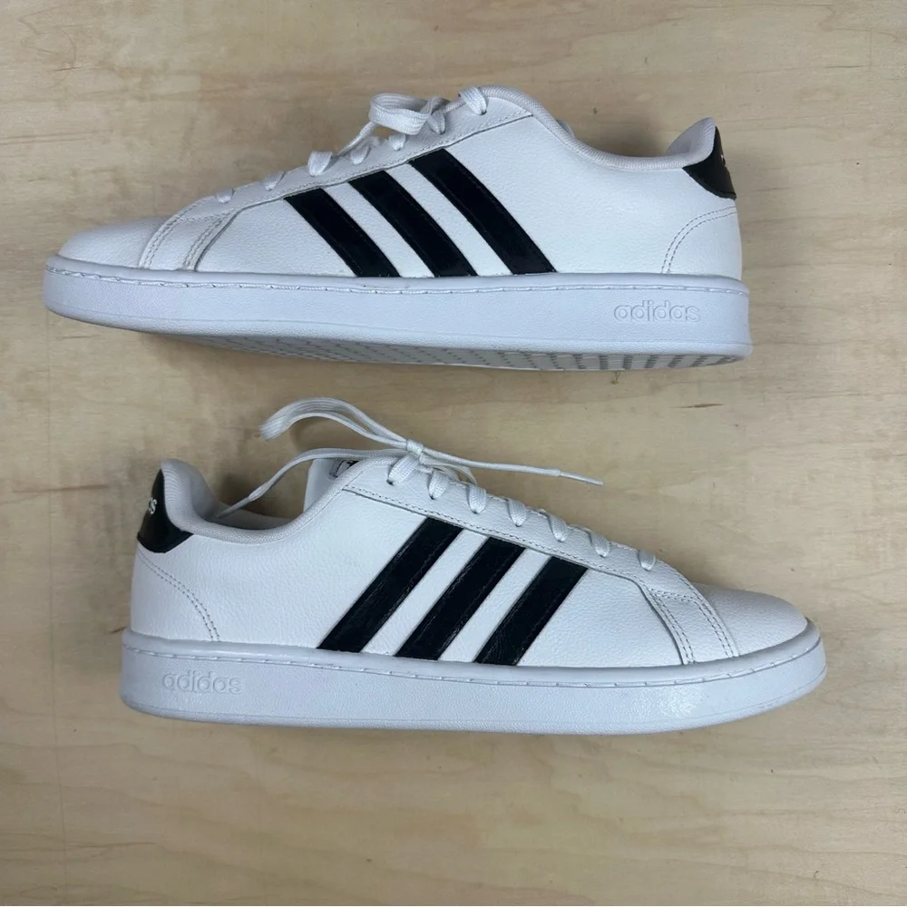 Adidas sneakers - Picture 2 of 13
